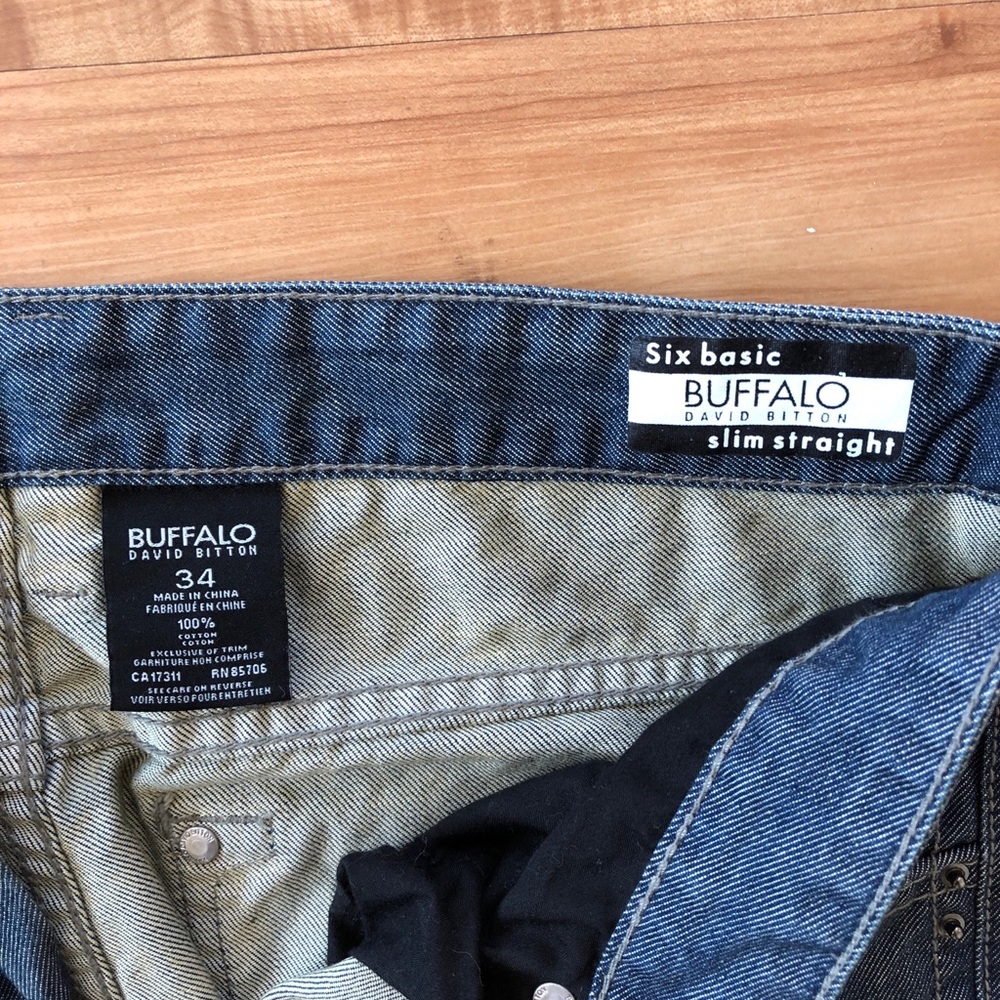 Jeans - Picture 3 of 3